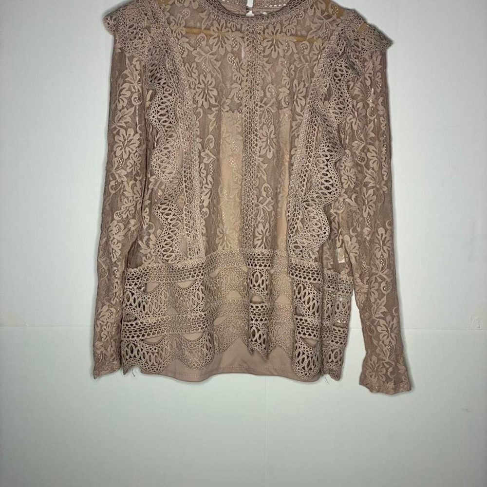 Adiva cream lace blouse with floral and geometric patterns